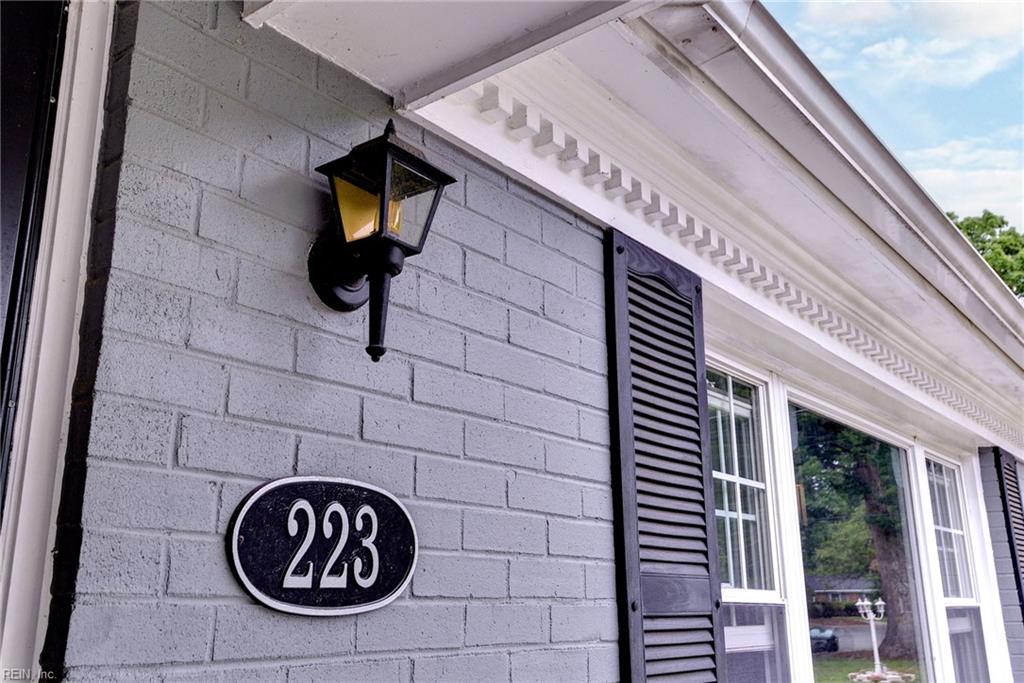 223 Shadywood Drive Newport News VA 23602