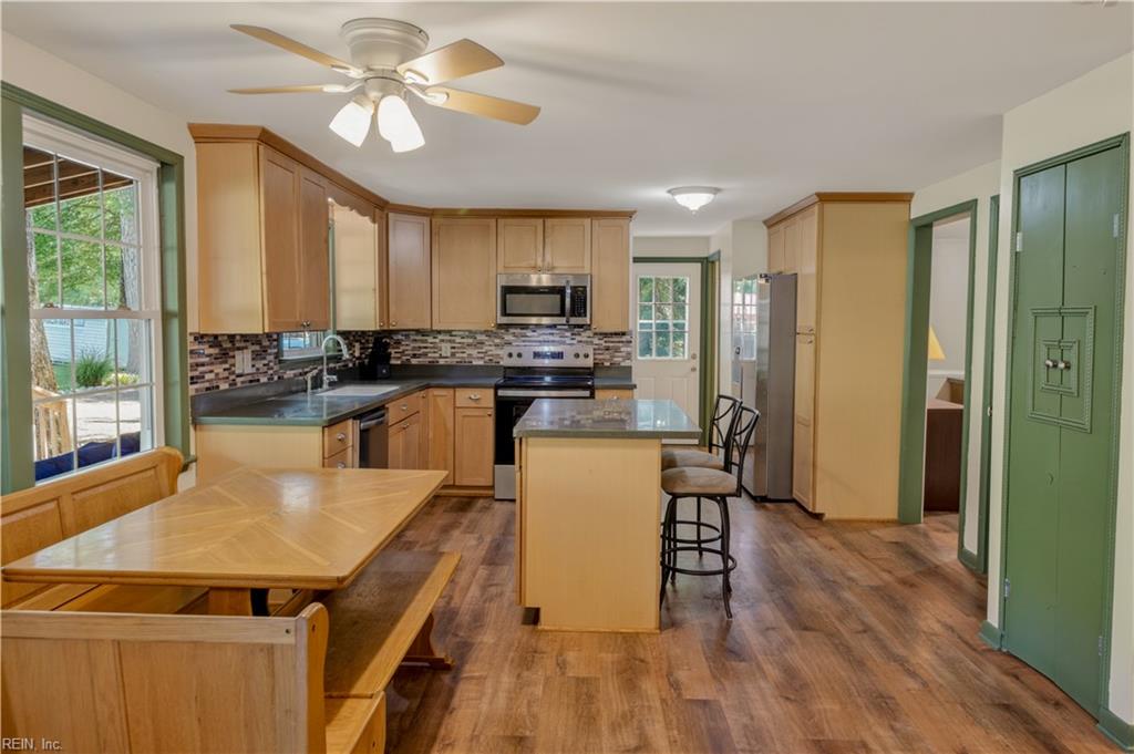 9652 Laurelwood Lane Gloucester VA 23061