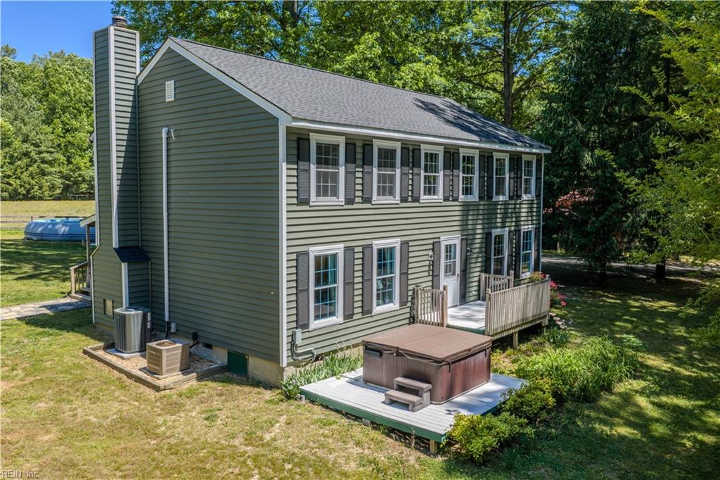 9652 Laurelwood Lane Gloucester VA 23061