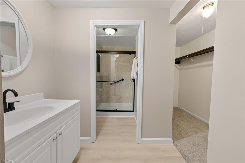 9652 Laurelwood Lane Gloucester VA 23061