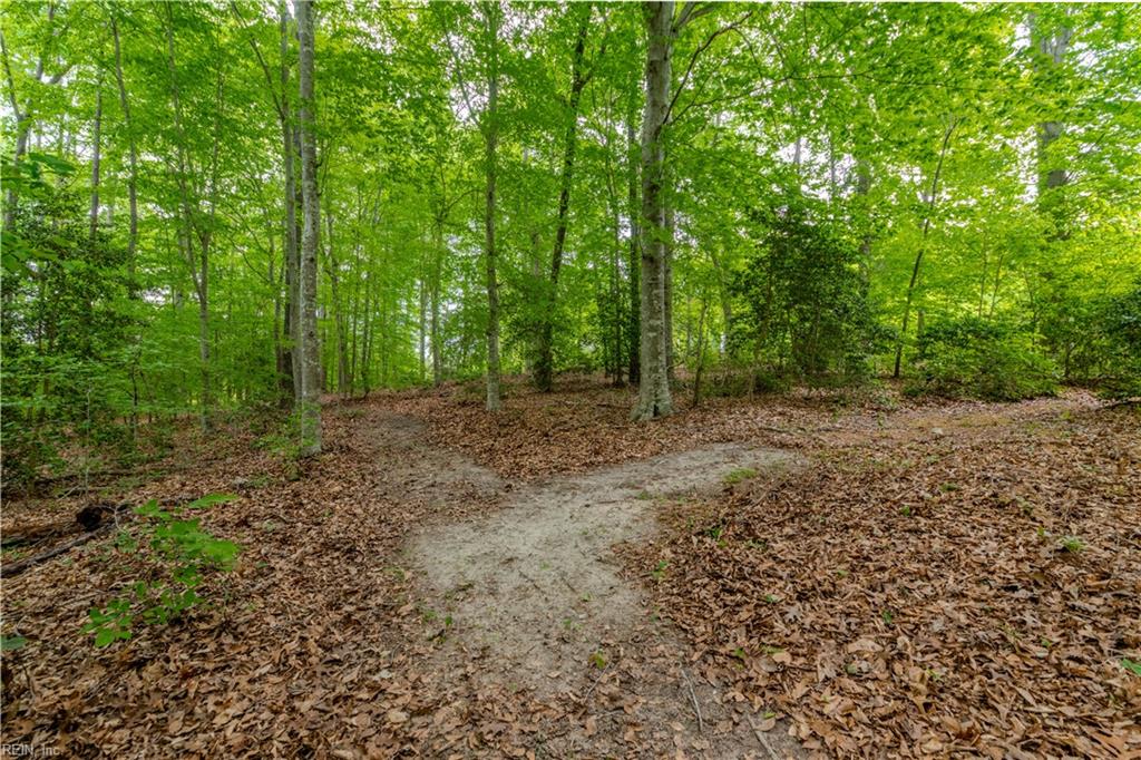 9652 Laurelwood Lane Gloucester VA 23061