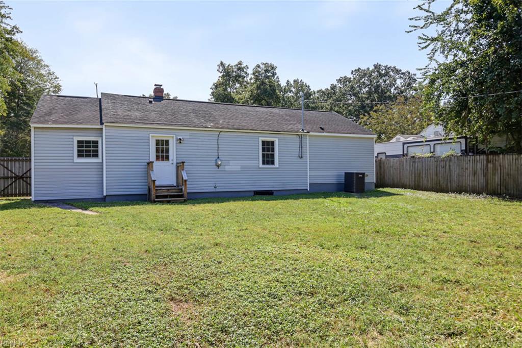 637 74th Street Newport News VA 23605