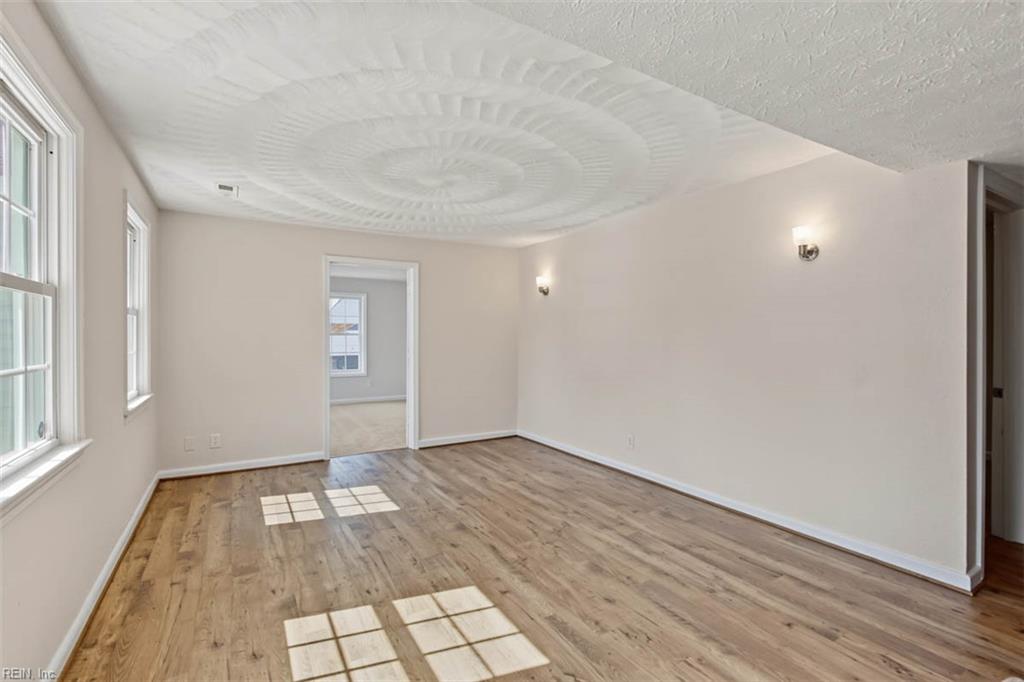 637 74th Street Newport News VA 23605