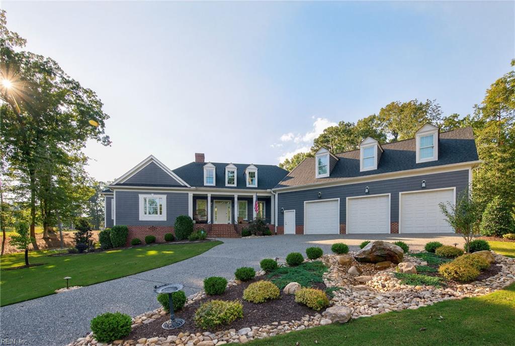 105 N Knob Hill Williamsburg VA 23188