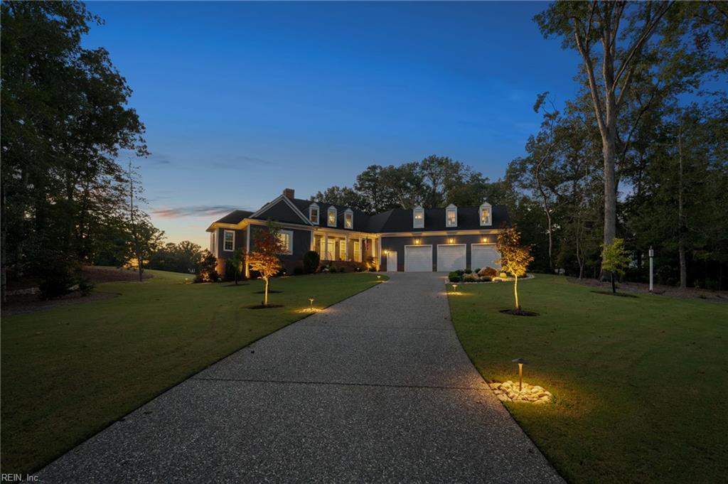 105 N Knob Hill Williamsburg VA 23188