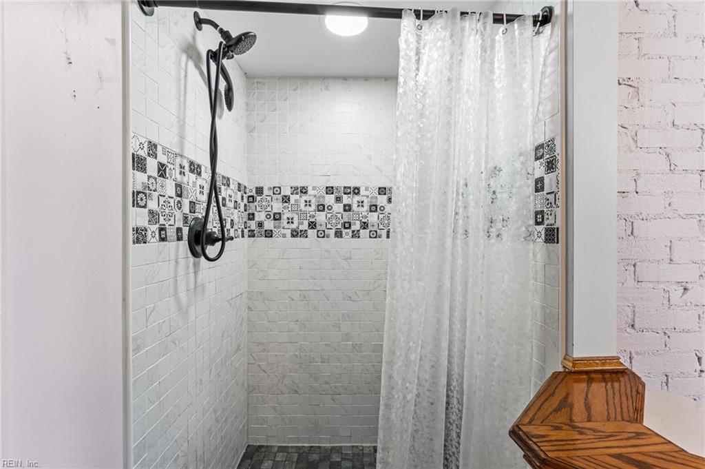 7417 Lewis Avenue Gloucester VA 23061