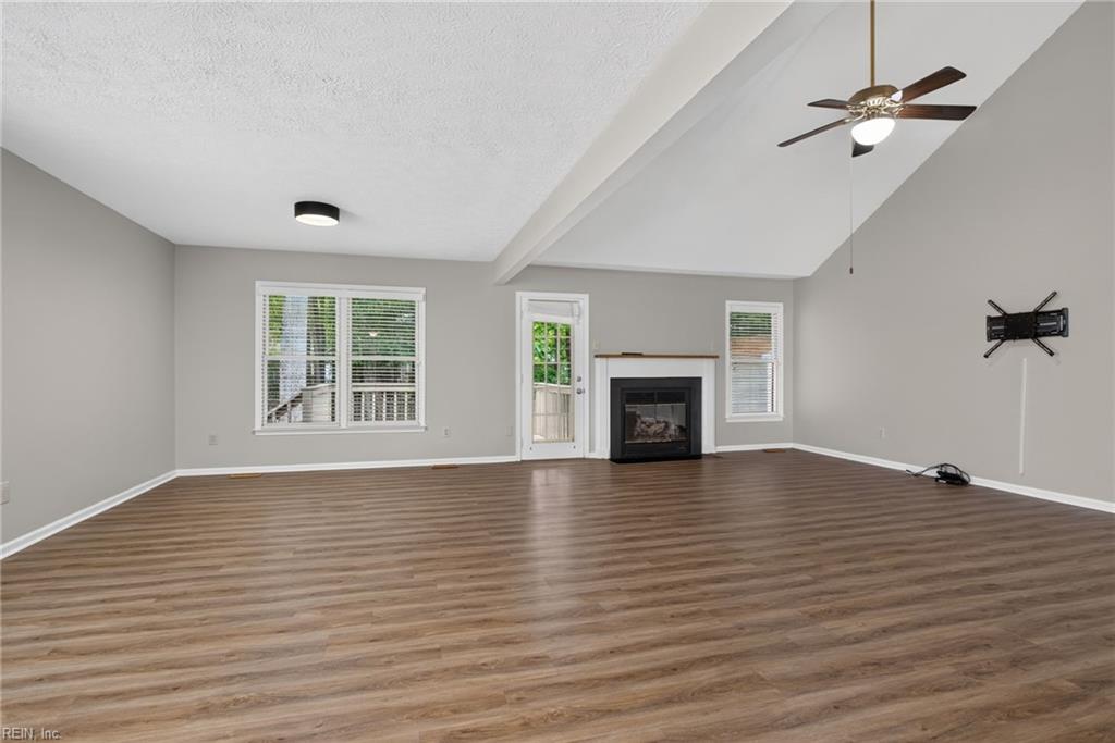 104 Blacksmith Arch Yorktown VA 23693