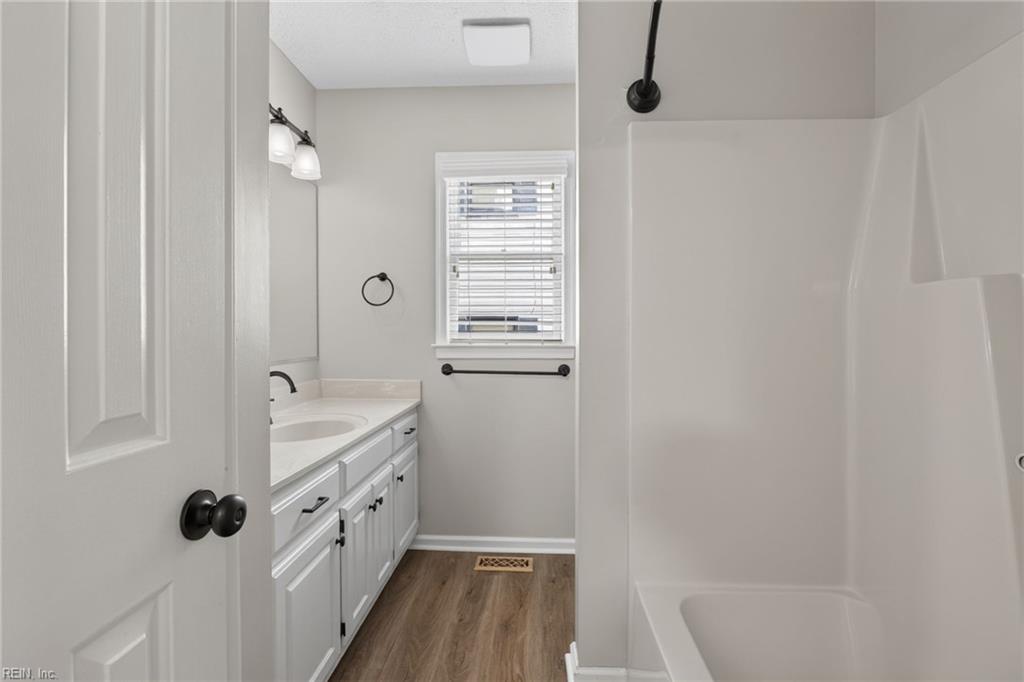 104 Blacksmith Arch Yorktown VA 23693