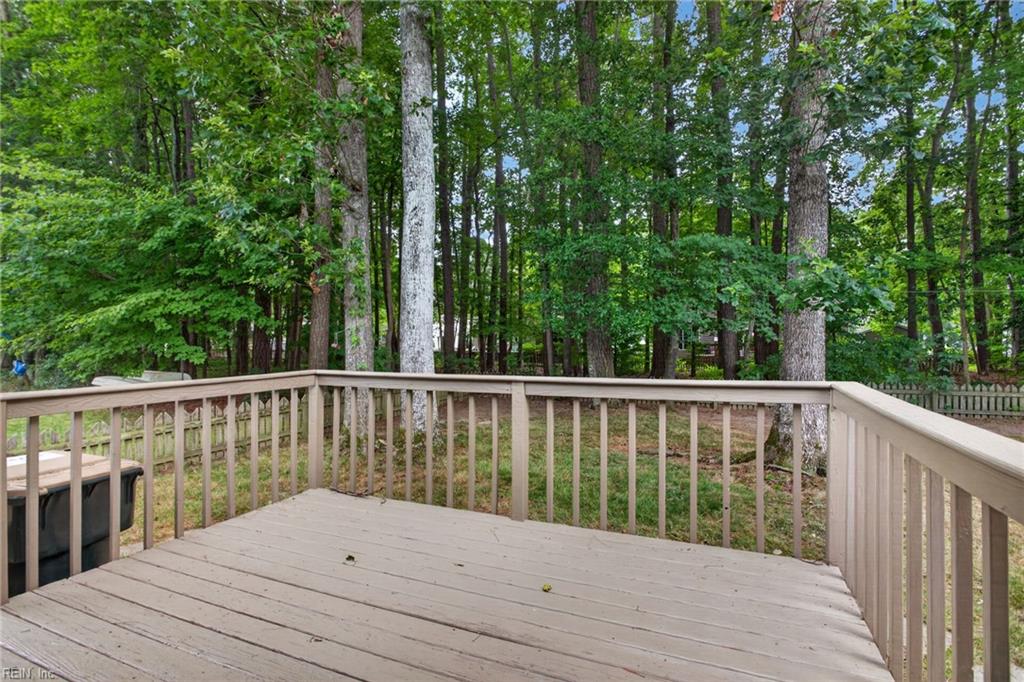 104 Blacksmith Arch Yorktown VA 23693