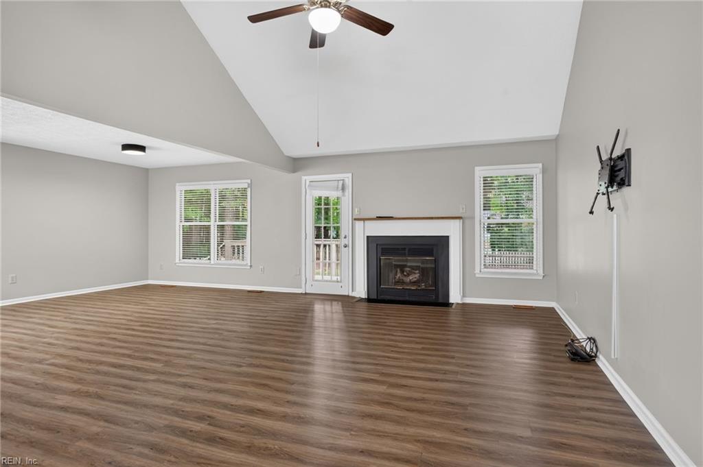 104 Blacksmith Arch Yorktown VA 23693