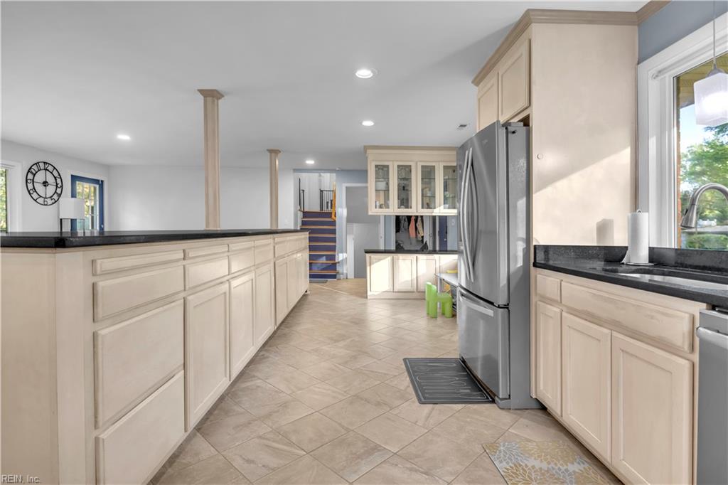6 Downing Place Newport News VA 23606