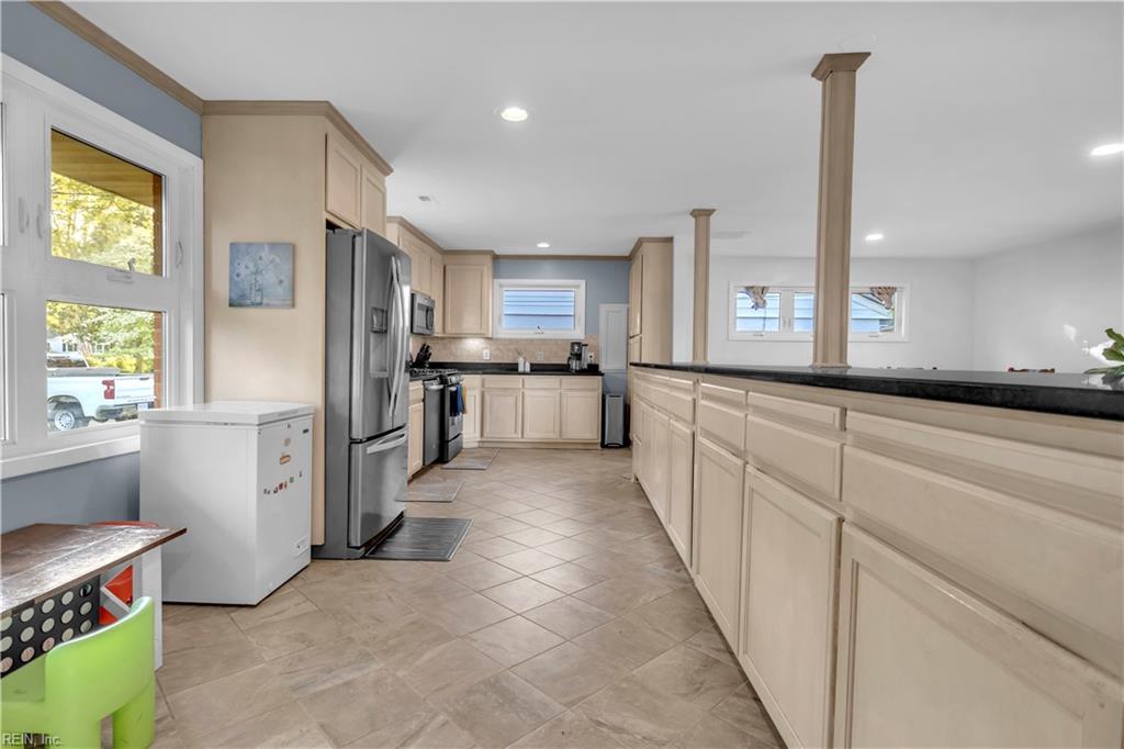 6 Downing Place Newport News VA 23606