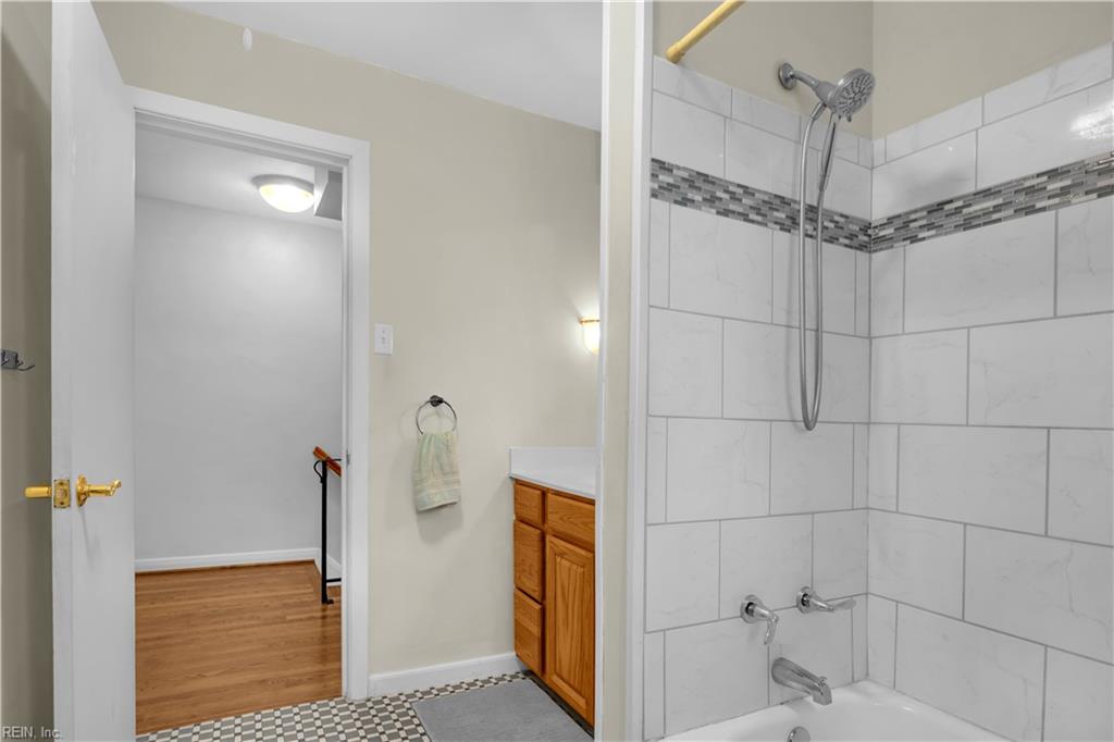6 Downing Place Newport News VA 23606