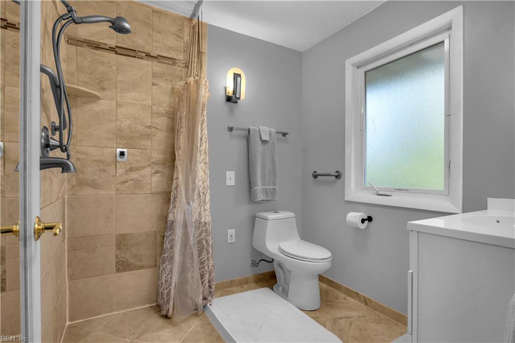 6 Downing Place Newport News VA 23606