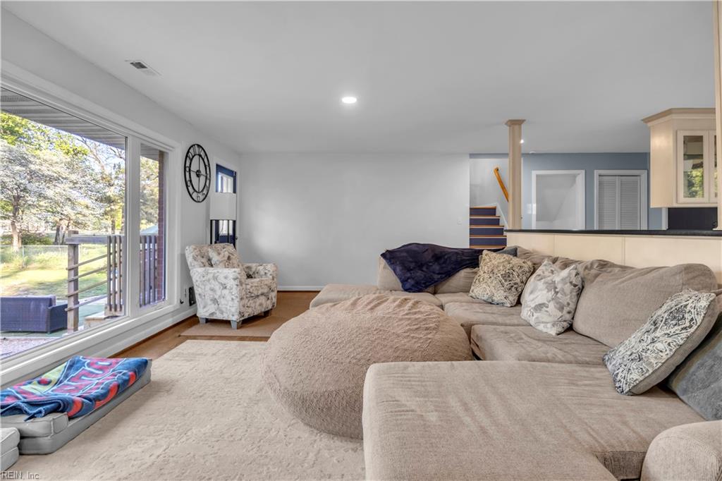 6 Downing Place Newport News VA 23606
