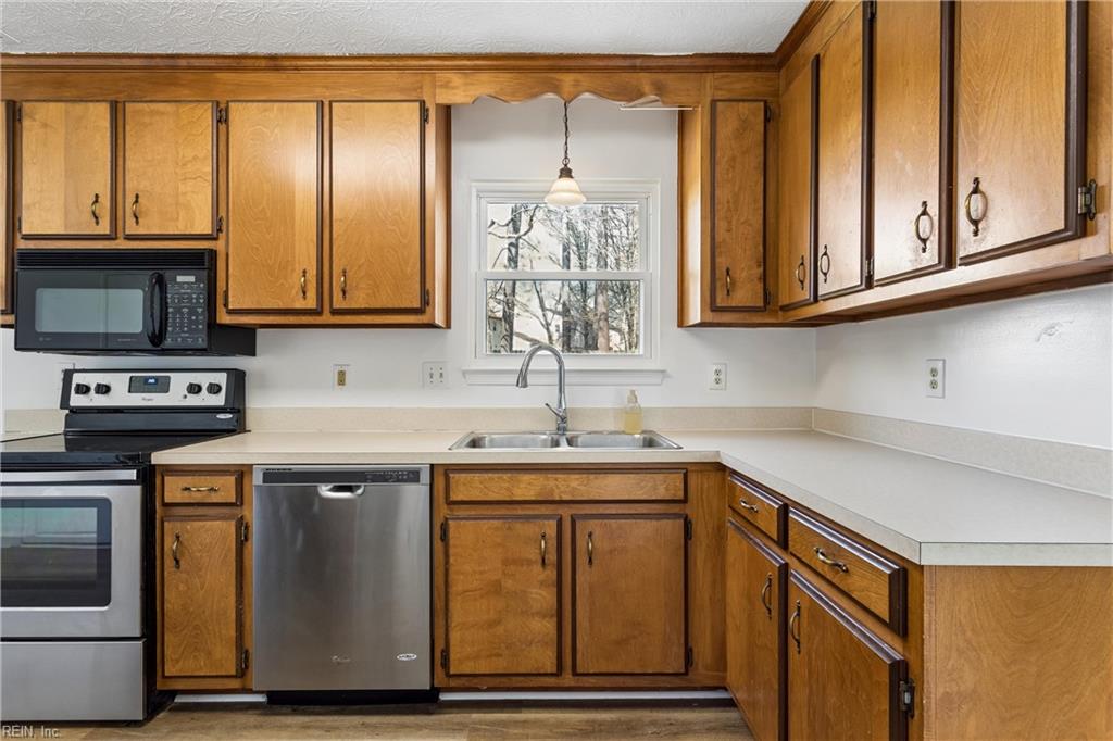 686 Trails Lane Newport News VA 23608