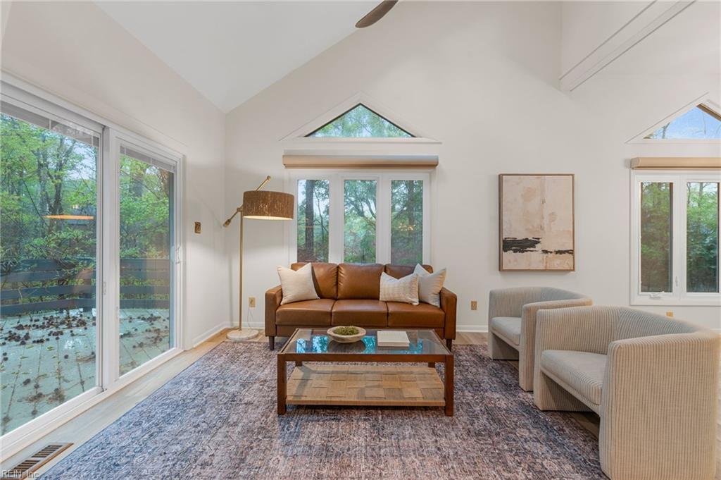 124 Mathews Grant Williamsburg VA 23185