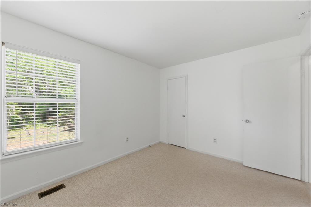 304 Susan Newton Lane Yorktown VA 23693