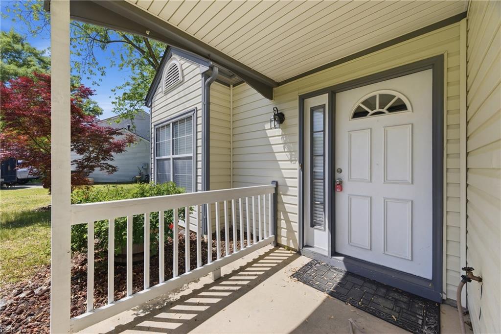 304 Susan Newton Lane Yorktown VA 23693