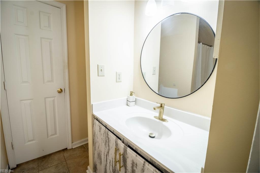 195 Old Bridge Road Newport News VA 23608
