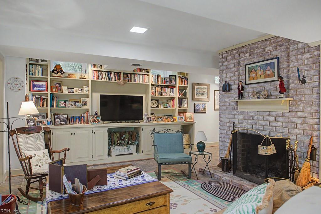19 Whittakers Mill Road Williamsburg VA 23185
