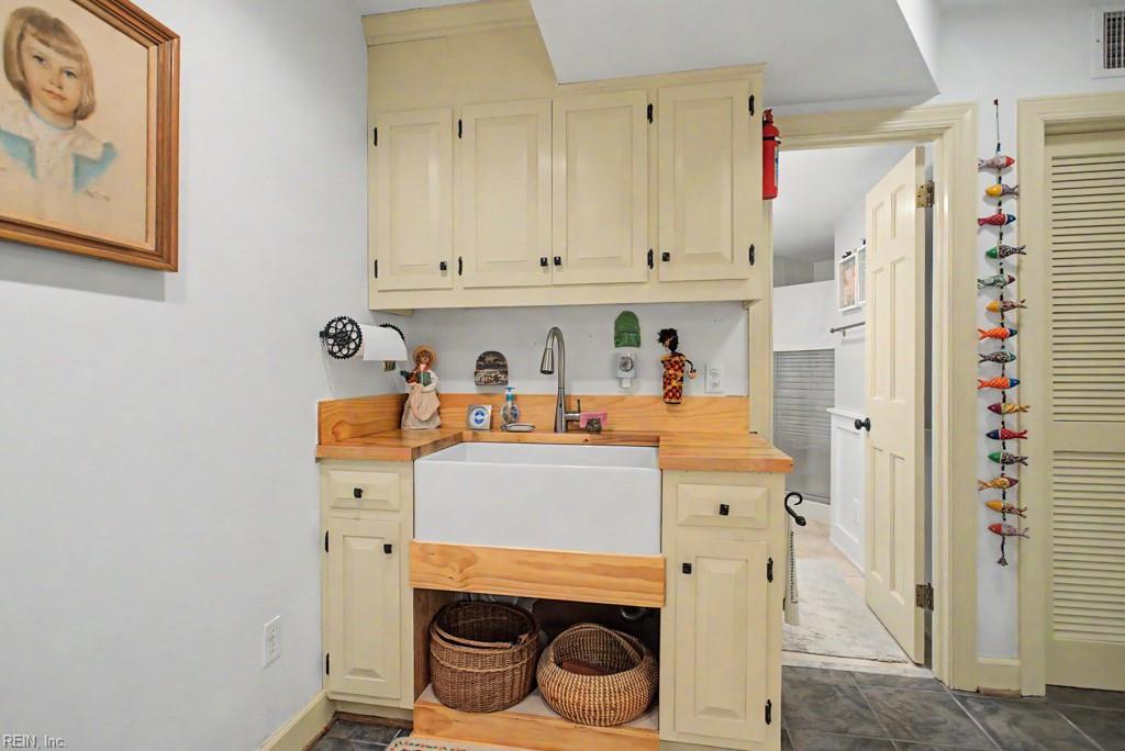 19 Whittakers Mill Road Williamsburg VA 23185