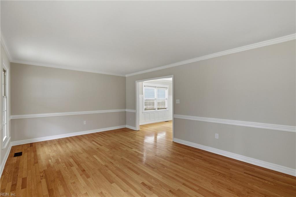 312 Lakeland Crescent Yorktown VA 23693