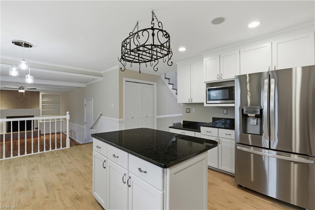 312 Lakeland Crescent Yorktown VA 23693