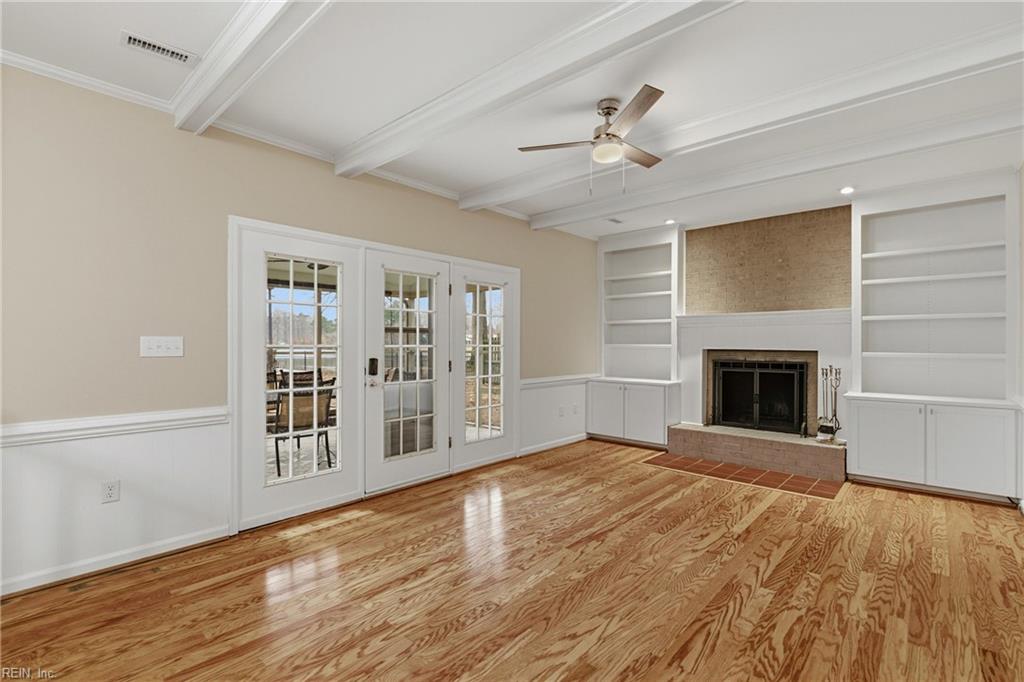 312 Lakeland Crescent Yorktown VA 23693