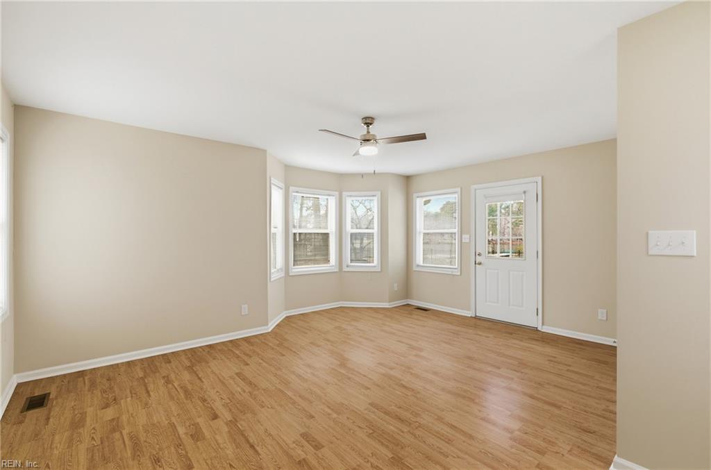 312 Lakeland Crescent Yorktown VA 23693