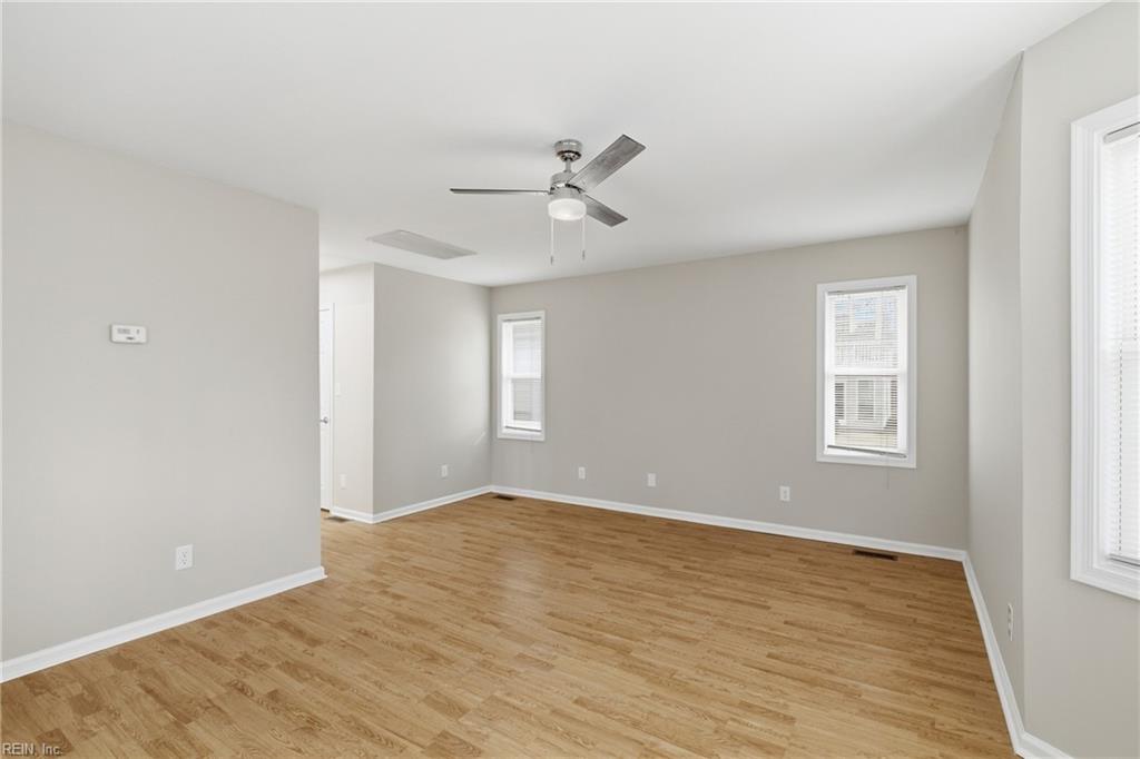 312 Lakeland Crescent Yorktown VA 23693
