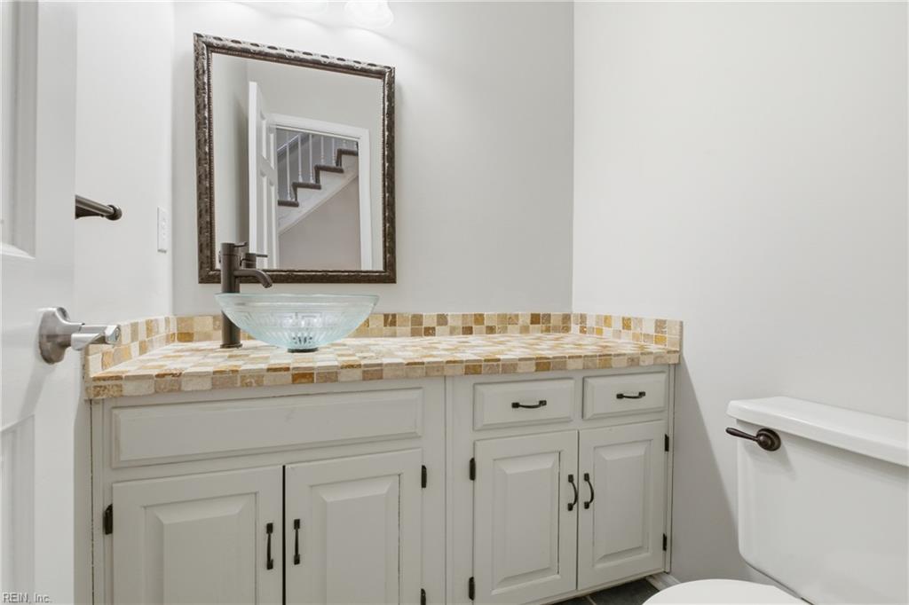 312 Lakeland Crescent Yorktown VA 23693