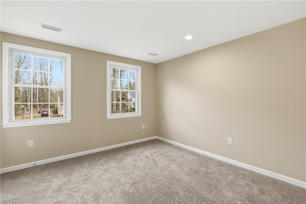 312 Lakeland Crescent Yorktown VA 23693