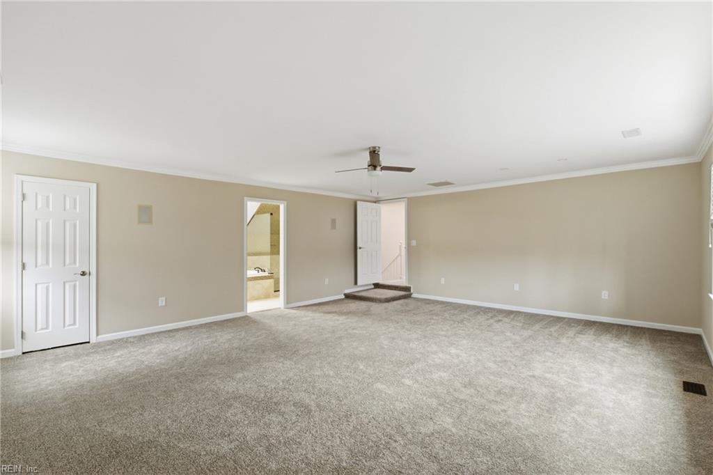 312 Lakeland Crescent Yorktown VA 23693
