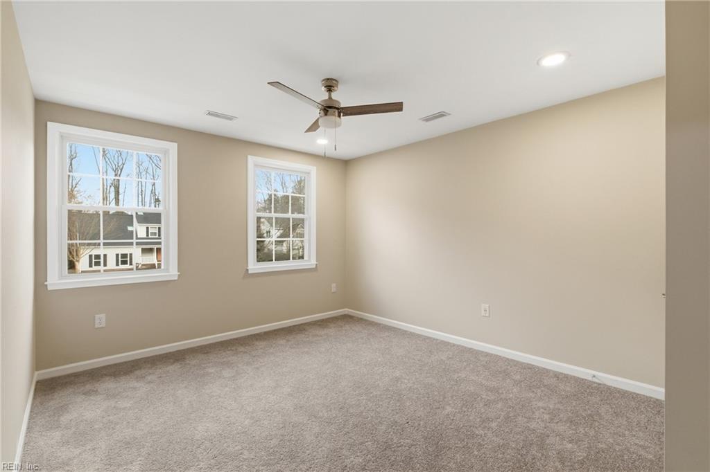 312 Lakeland Crescent Yorktown VA 23693