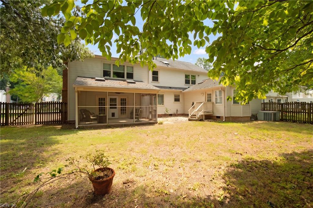 312 Lakeland Crescent Yorktown VA 23693