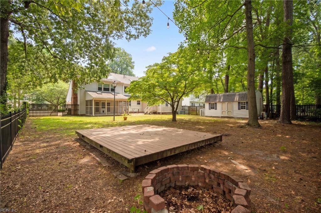 312 Lakeland Crescent Yorktown VA 23693
