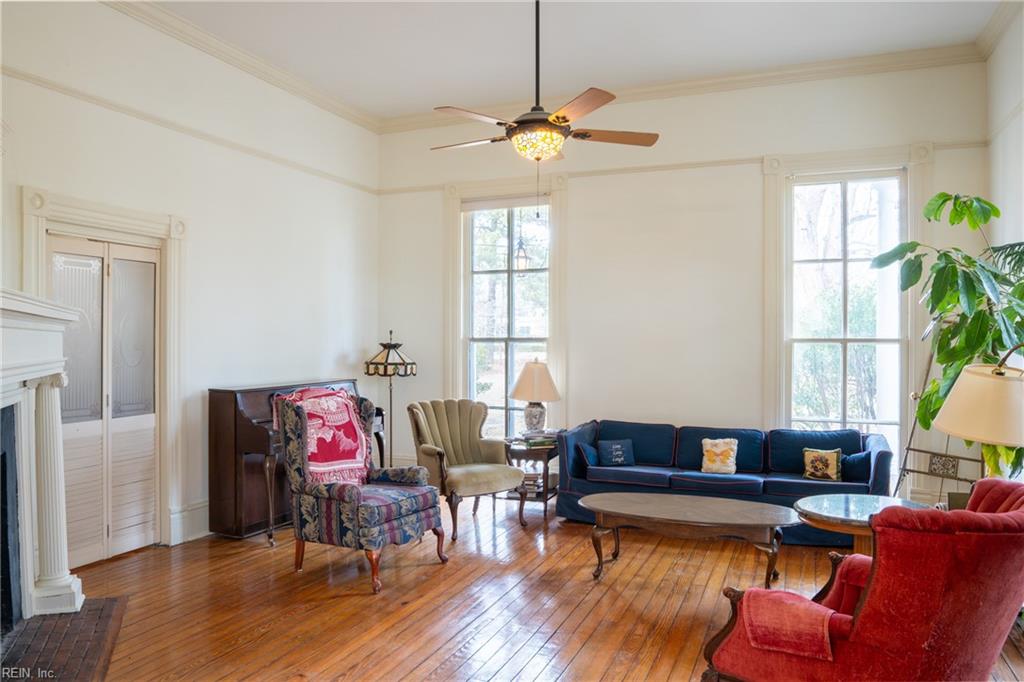 6392 Main Street Gloucester VA 23061