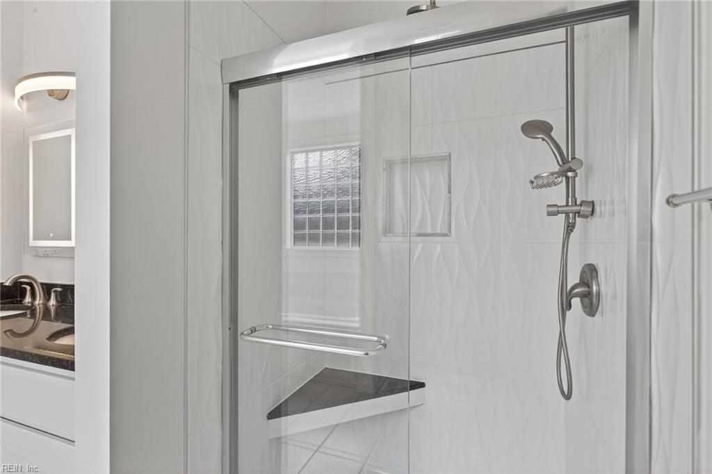 407 Honeysuckle Lane Yorktown VA 23693