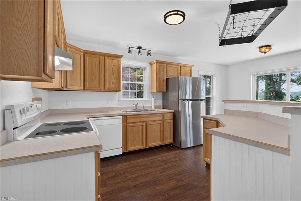 2559 Red Bank Road Gloucester VA 23061