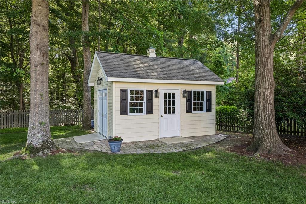 605 Lakeland Crescent Yorktown VA 23693