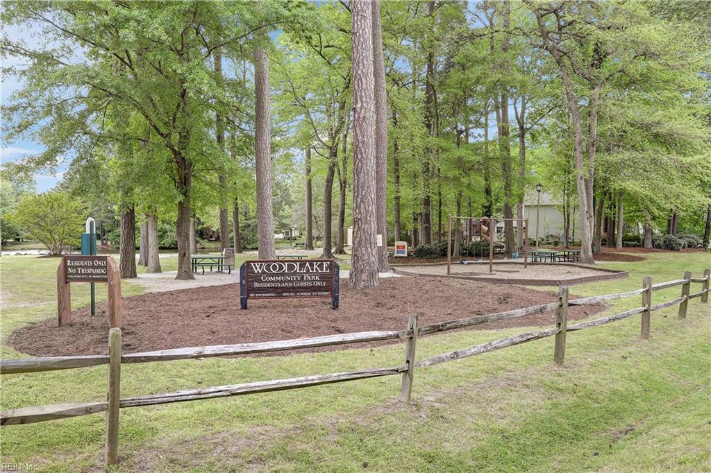 605 Lakeland Crescent Yorktown VA 23693