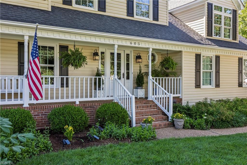 605 Lakeland Crescent Yorktown VA 23693