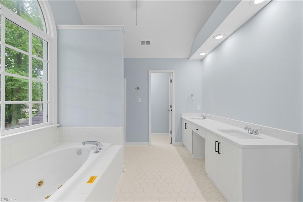 101 Piankatank Turn Yorktown VA 23693