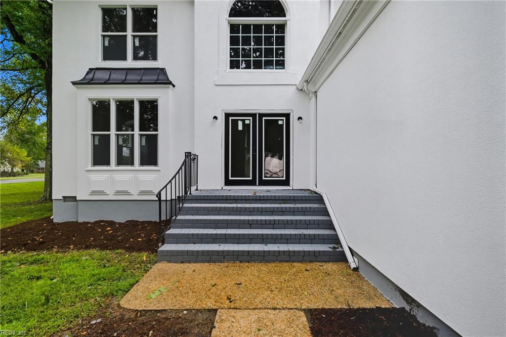 101 Piankatank Turn Yorktown VA 23693