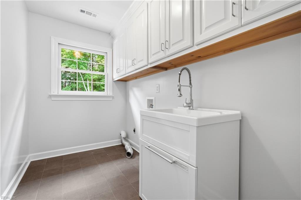115 Brian Wesley Court Yorktown VA 23693
