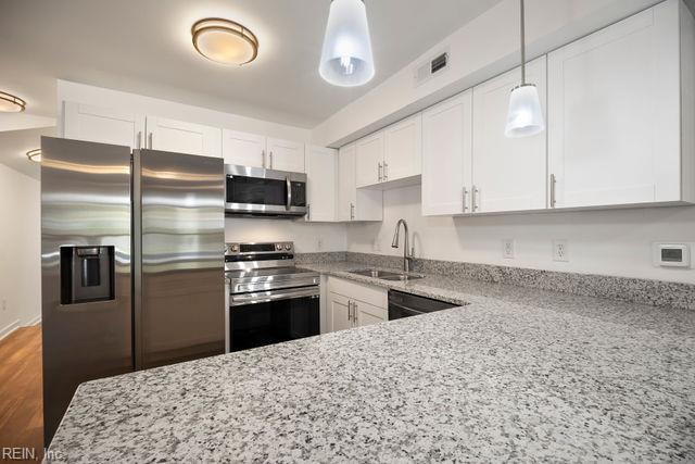 423 Pine Avenue Newport News VA 23607