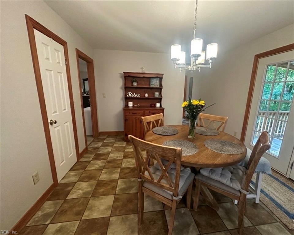 8811 Chipsin Path Gloucester VA 23061