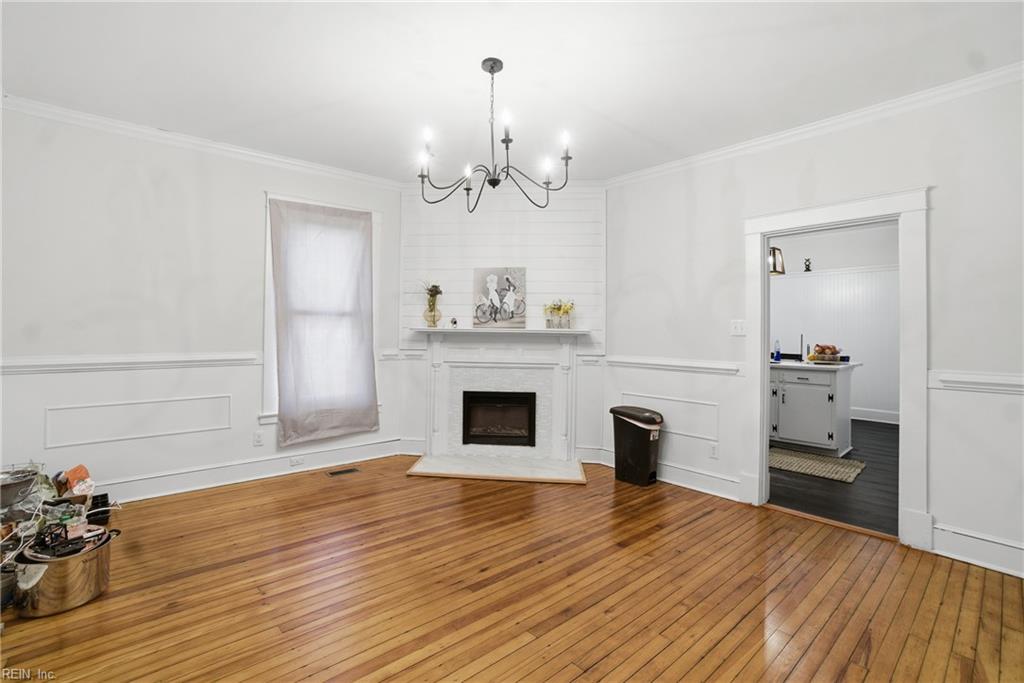 498 Romayne Drive Newport News VA 23601