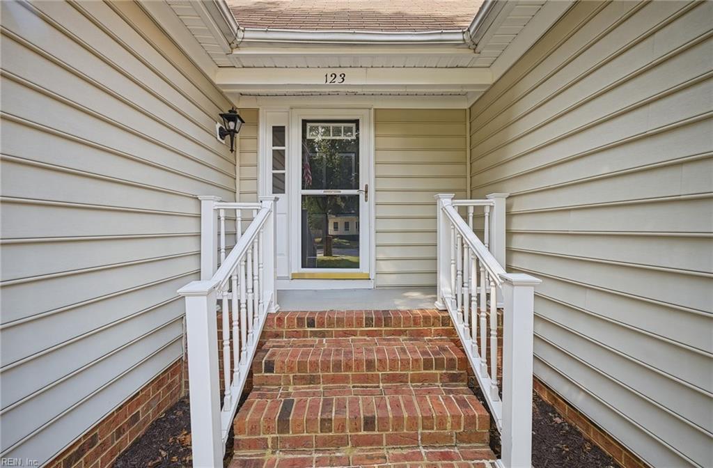 123 Plainfield Drive Newport News VA 23602